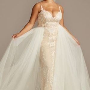 Oleg Cassani Wedding Dress